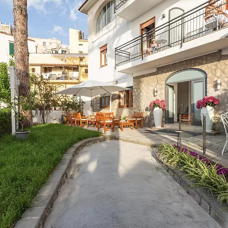 Aparthotel Hotiday Collection -