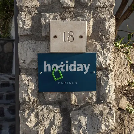 Hotiday Collection - Aparthotel